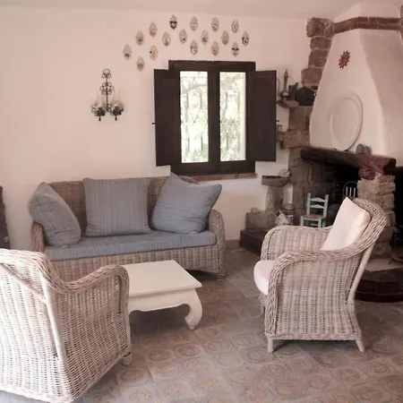 Beschreibung By Interhome